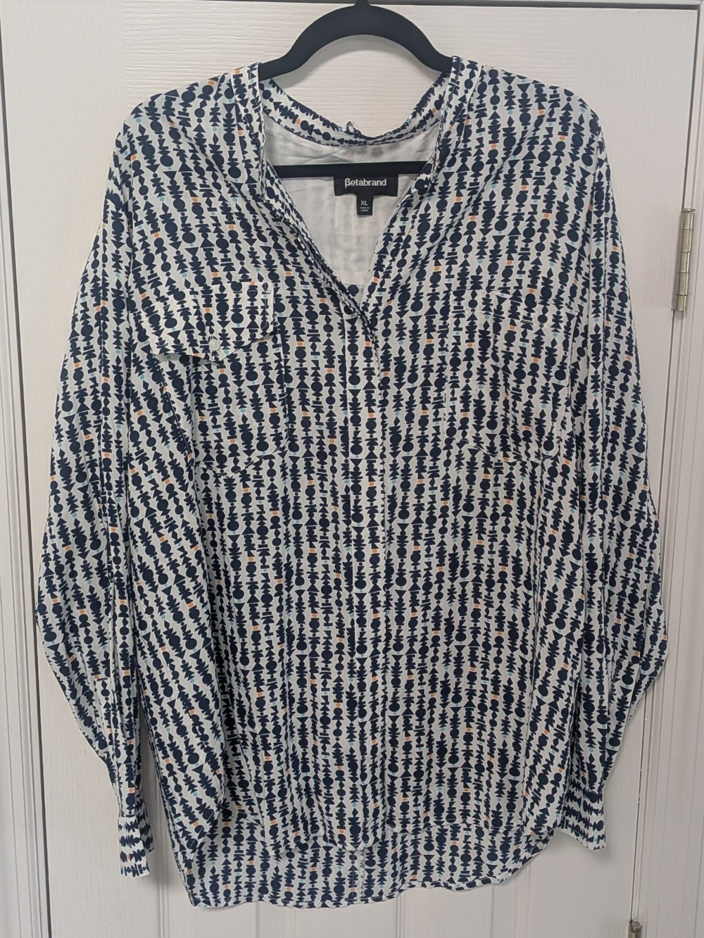 Betabrand Geometric Navy and White Printed V-Neck Button Down Blouse XL